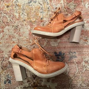 Schuler & Sons Philadelphia Heels